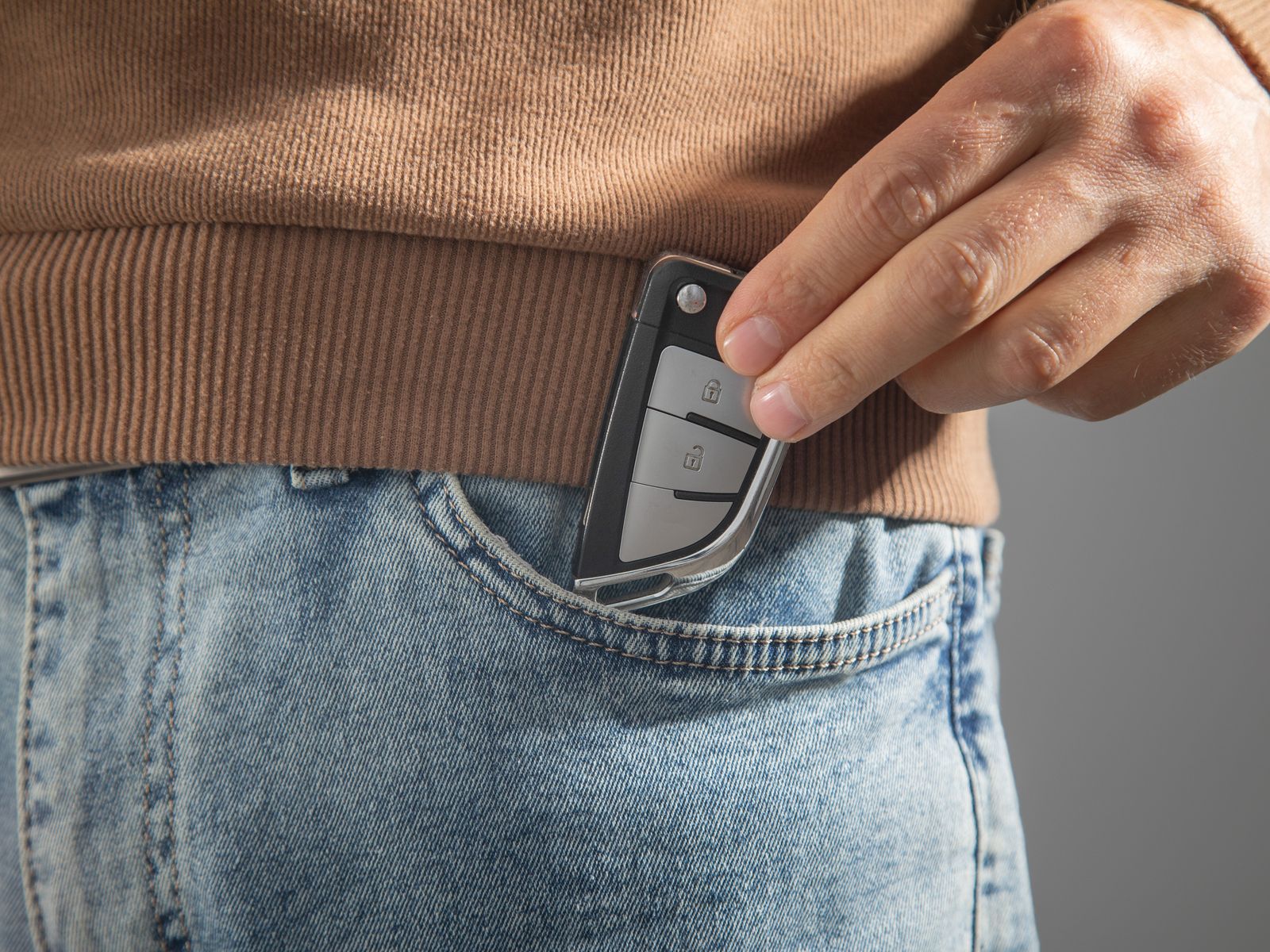 Jaguar car key replacement in Ottawa