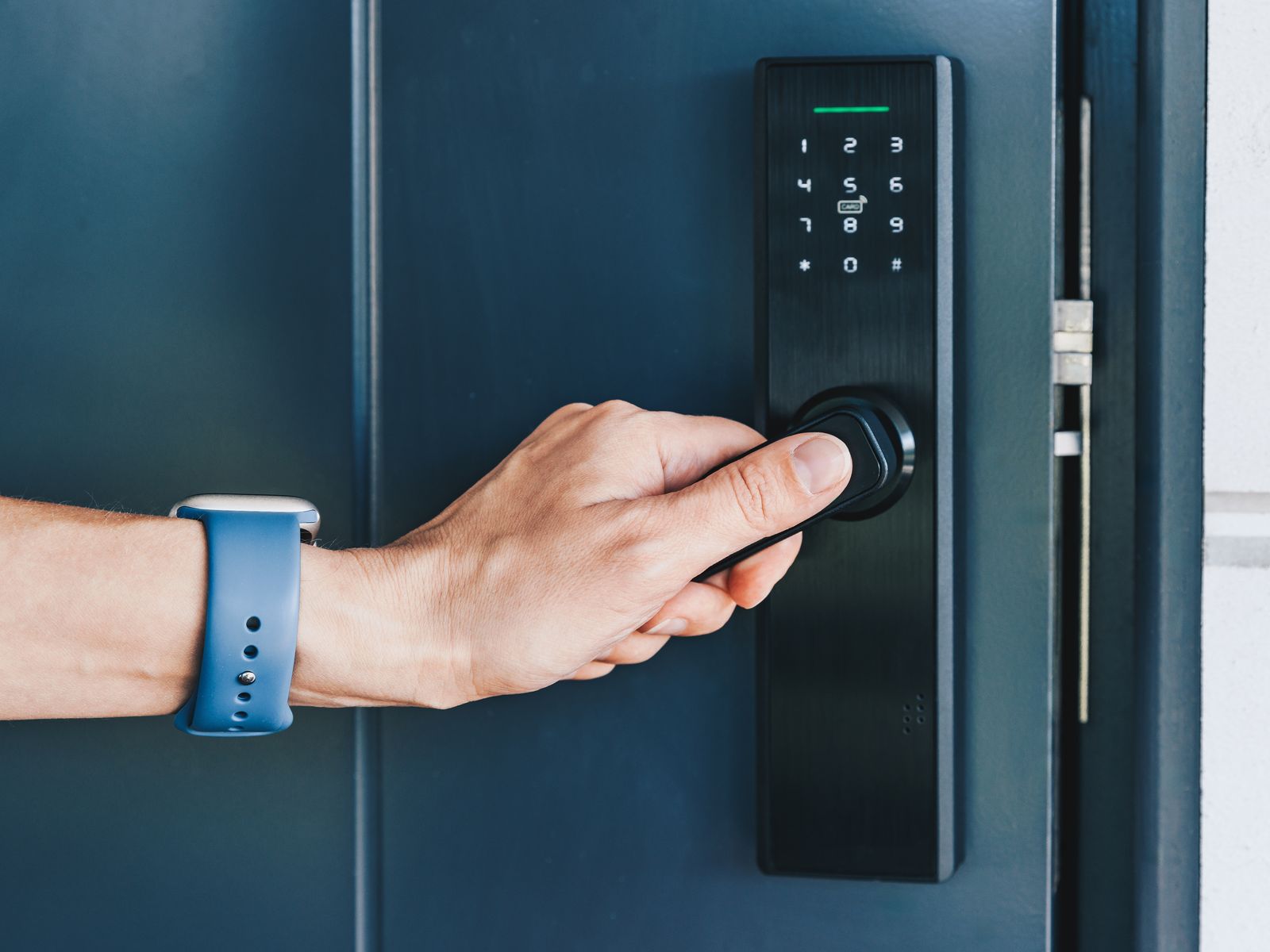 Smart lock installation on an Ottawa home